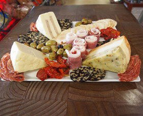 Knights Meats And Deli - QLD Tourism 1