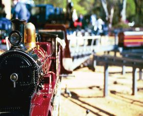 Willans Hill Miniature Railway - QLD Tourism 1