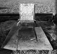 Grave of Yuranigh - Queensland Tourism