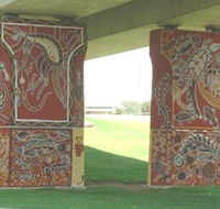 Cowra Bridge Pylons - QLD Tourism