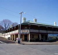 Wallendbeen Hotel - QLD Tourism