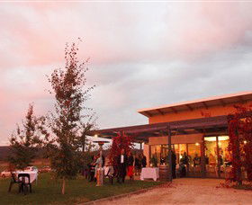 Amulet Vineyard And Beechworth Cider - Queensland Tourism 0
