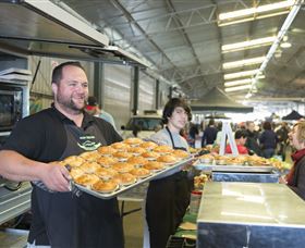 Capital Region Farmers Markets - QLD Tourism 2