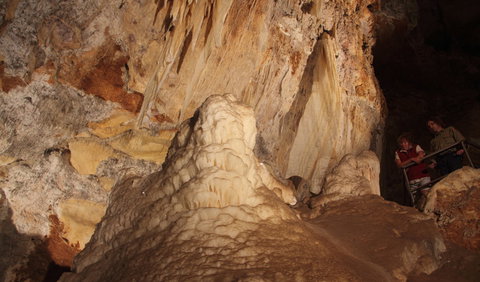 Wollondilly Cave - QLD Tourism 2