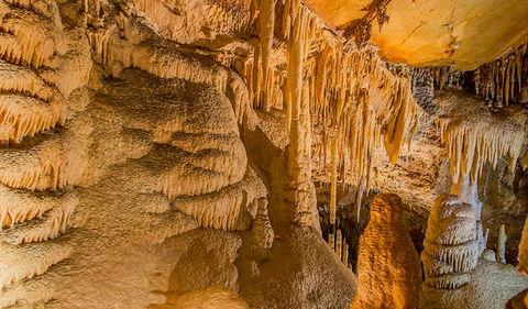 Kooringa Cave - Queensland Tourism 2