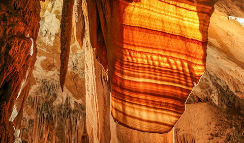 Junction Cave - Queensland Tourism 2