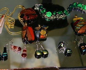 The Glass Gallery - BS Glass Art - QLD Tourism 4