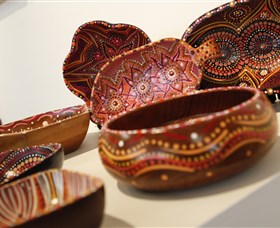 Maalinup Aboriginal Gallery - QLD Tourism 1