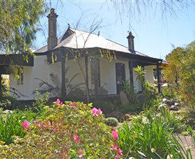 Penrith Regional Gallery And The Lewers Bequest - Queensland Tourism 1