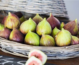 Tinklers Wines And Farm Produce - Queensland Tourism 5