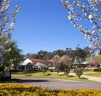 Hunter Valley Gardens Shopping Village - Queensland Tourism