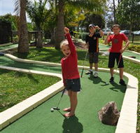 Hunter Valley Aqua Golf and Putt Putt - Queensland Tourism