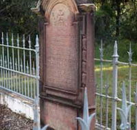 Pioneer Graves - Queensland Tourism