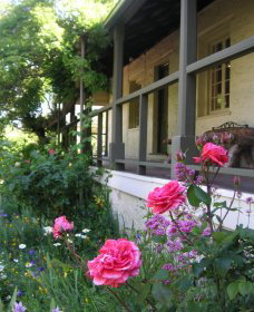 Raglan Gallery And Cultural Centre - QLD Tourism 2