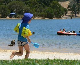 Drakesbrook Weir - QLD Tourism 0
