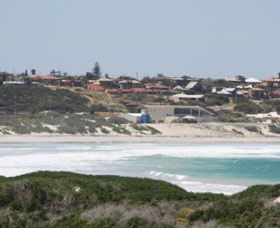 Back Beach - Geraldton - QLD Tourism 0