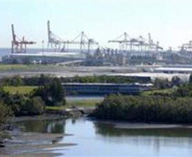 Port Of Brisbane Visitors Centre - QLD Tourism 3