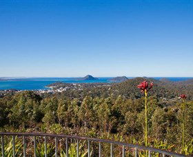 Gan Gan Hill Lookout - Queensland Tourism 0