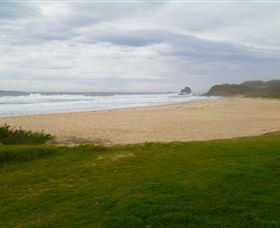 Narooma Surf Beach - Queensland Tourism 0
