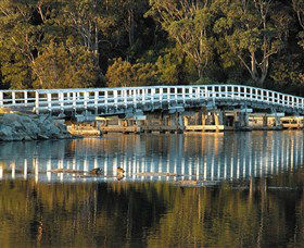 Wallaga Lake - Queensland Tourism 1