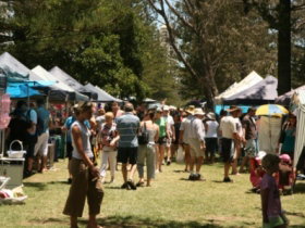 Coolangatta Art And Craft Markets - QLD Tourism 1