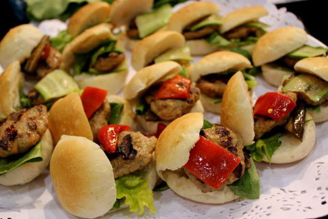 Airport Shuttle Wyndham  Cheap Tours Melbourne - Queensland Tourism 0