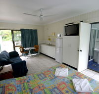 Tropical Palms Inn - Queensland Tourism