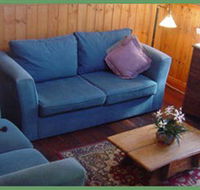 Red Dog Retreat - Queensland Tourism