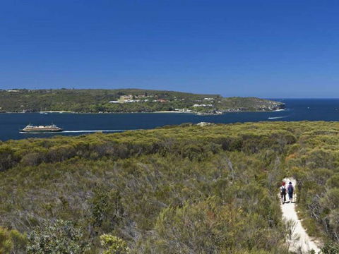 Sydney Coast Walks - QLD Tourism 7