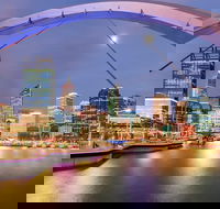 Swan River Twilight Cruise - Queensland Tourism