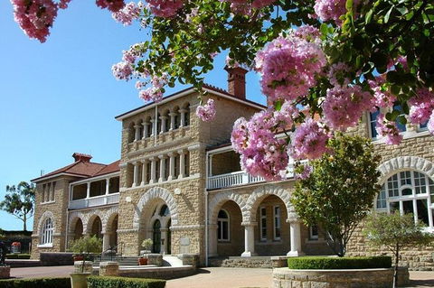 The Perth Mint: Guided Heritage Tour And Gold Pour - Queensland Tourism 0