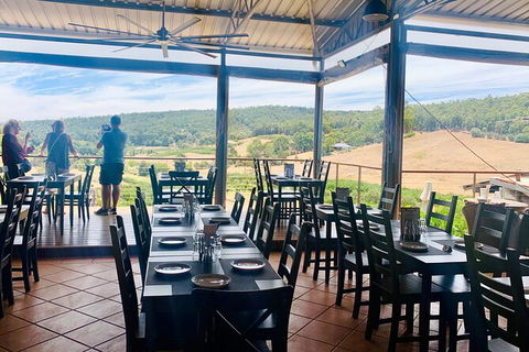 Small-Group Bickley Valley Wine Tour - Queensland Tourism 8