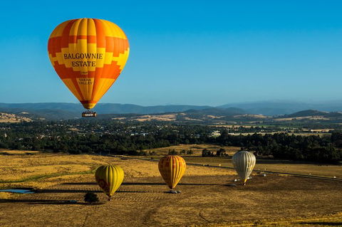 Yarra Valley Balloon Flight At Sunrise - QLD Tourism 41