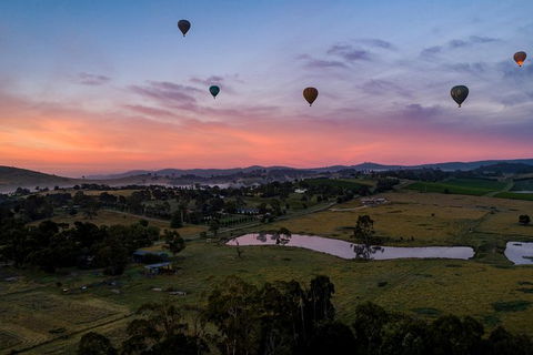 Yarra Valley Balloon Flight At Sunrise - QLD Tourism 33