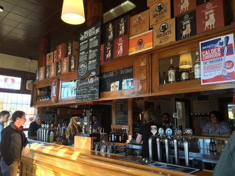 Champion Racehorse Tour With Beer And Wine Tasting - Queensland Tourism 3