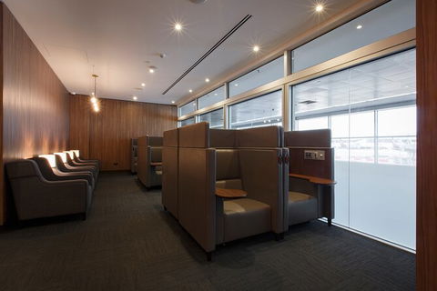 Melbourne Airport Plaza Premium Lounge - QLD Tourism 6