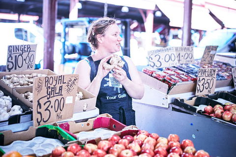 Queen Victoria Market Ultimate Foodie Tour - QLD Tourism 7