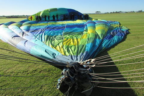 Hot Air Balloon Tasmania - Queensland Tourism 1