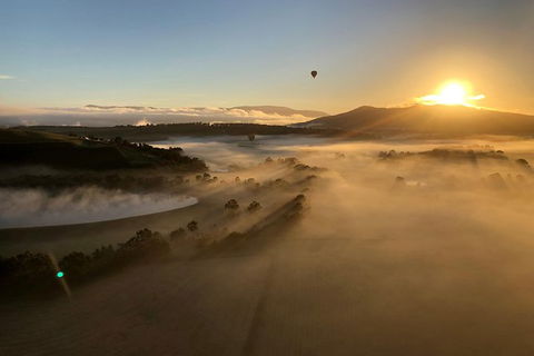Balloon Flights In Northern Tasmania - Queensland Tourism 1