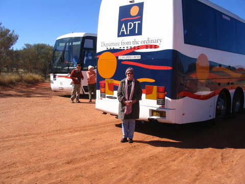 Uluru (Ayers Rock) To Alice Springs One-Way Shuttle - QLD Tourism 5