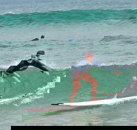 Out The Back 3-Day Surf School in Byron Bay - Queensland Tourism