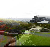 Personal Private Chauffeur driven Guided Tours - Queensland Tourism