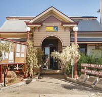 14 Day Dinos Crocs and Gold - QLD Tourism