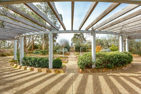 Bible Garden - Queensland Tourism 0