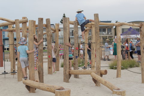 Bristow Smith Reserve Nature Playspace - QLD Tourism 0