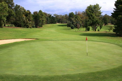 Commercial Golf Course - QLD Tourism 1