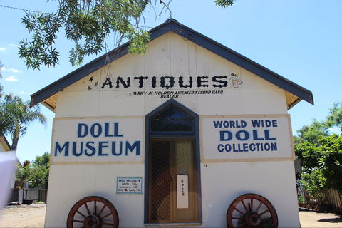 Gerogery Doll Museum - QLD Tourism 0