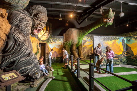 Gold Rush Mini Golf - QLD Tourism 0