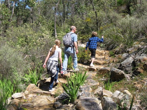 Kitty's Gorge, Serpentine National Park - Queensland Tourism 0