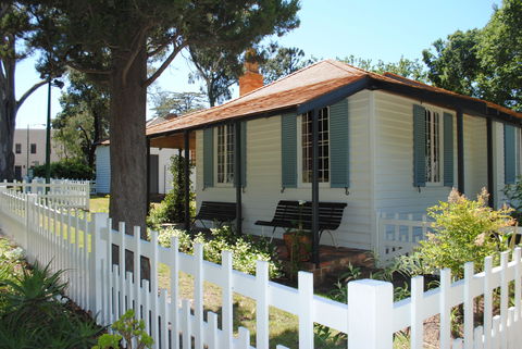 La Trobe's Cottage - QLD Tourism 2